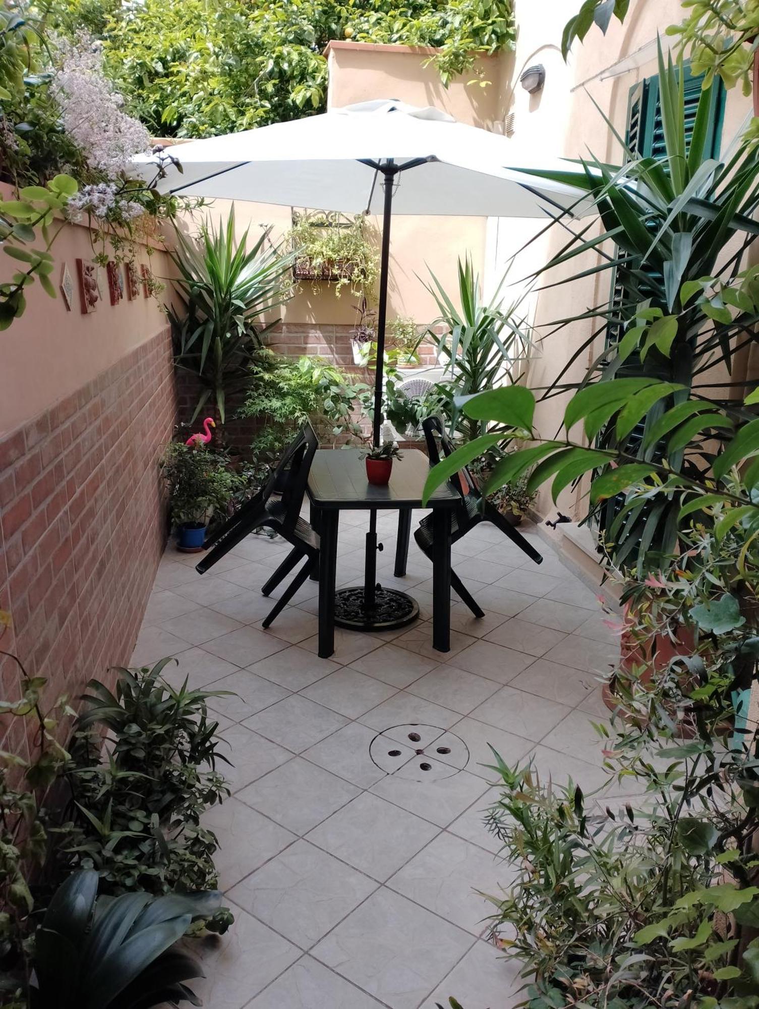Il Piccolo Eden - Private Garden Apartment Livorno Luaran gambar