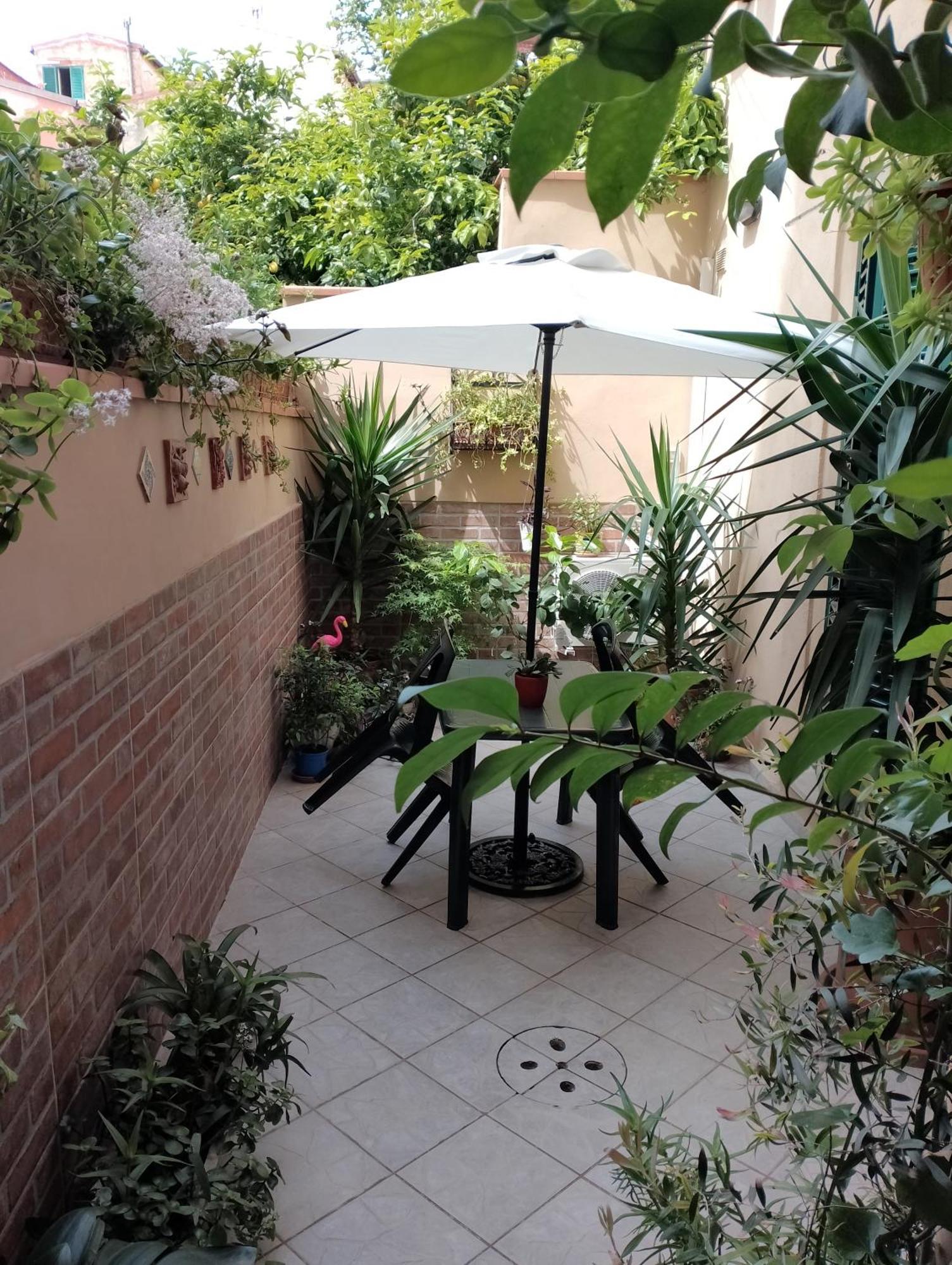 Il Piccolo Eden - Private Garden Apartment Livorno Luaran gambar