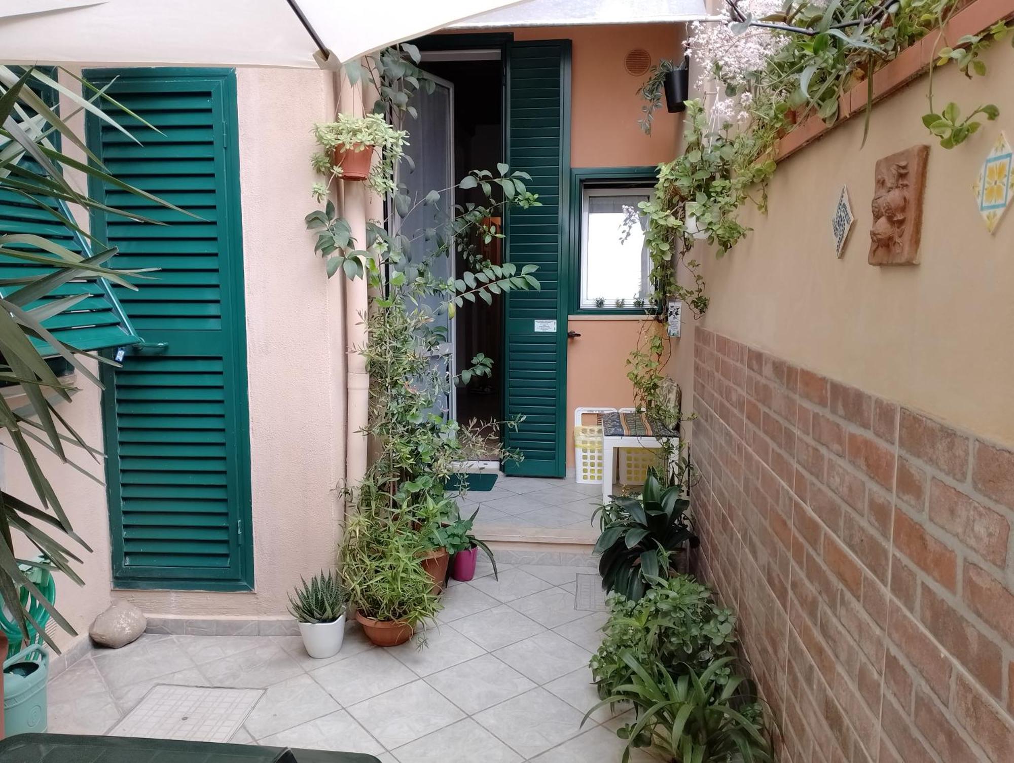 Il Piccolo Eden - Private Garden Apartment Livorno Luaran gambar