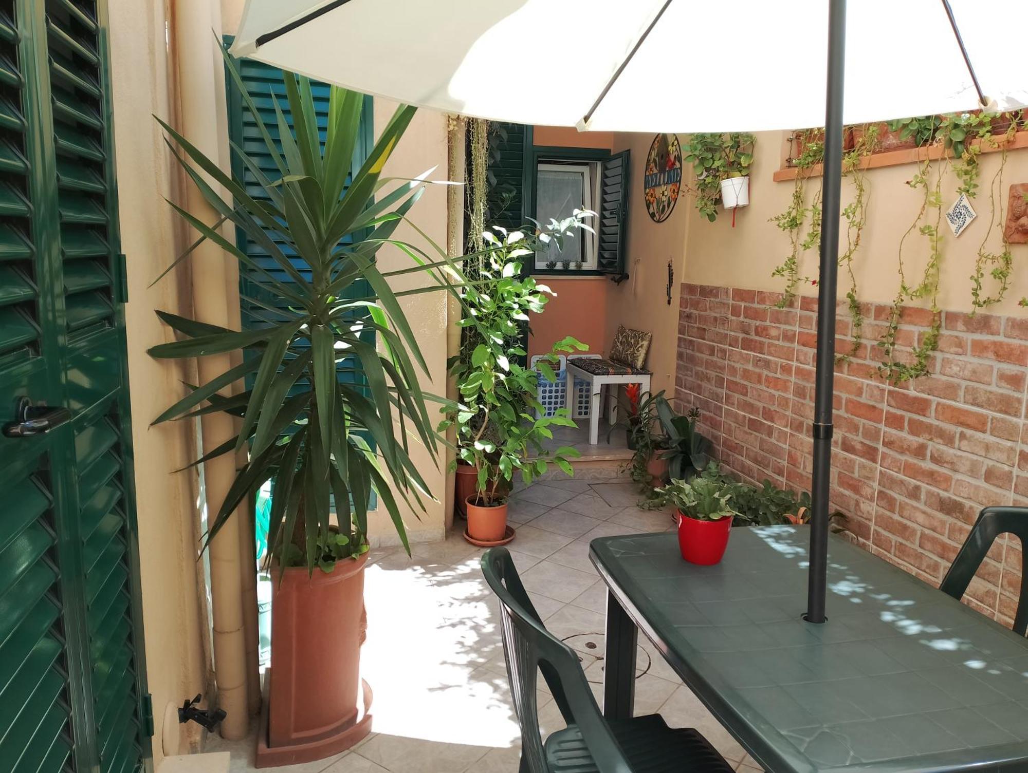 Il Piccolo Eden - Private Garden Apartment Livorno Luaran gambar